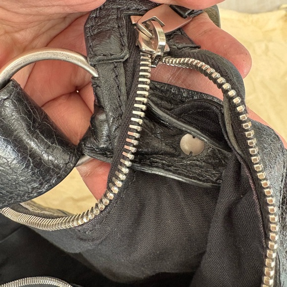 Balenciaga Big Black Leather Interior Zip Tote - Picture 9 of 14